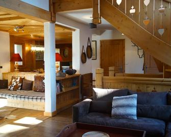 Superb Chalet In Megève, 5ch, 4 Bathrooms, Close To Center And Ski Lifts - Megève - Salon