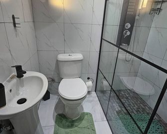 luxurious one bedroom apartment - Kempton Park