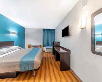 Motel 6 Lewisville, TX – Medical City - לואיסוויל - חדר שינה