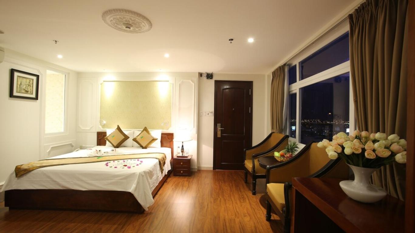 Orange Hotel