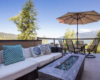 Whitefish Lakefront 3 BR Penthouse, 5 min from downtown, view of Big Mountain - Whitefish - Balcony