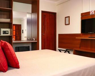 Hotel Jardin De Iguazu - Puerto Iguazú - Bedroom