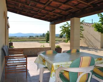 Gîte Vert - Banne - Patio