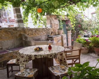 Sergios Village House - Chania - Patio
