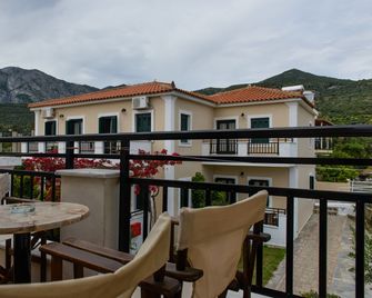 So Nice Hotel - Marathokampos - Balkon