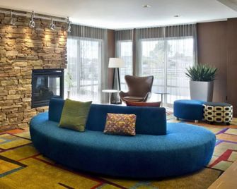 Fairfield Inn & Suites by Marriott Watertown Thousand Islands - Watertown - Lounge