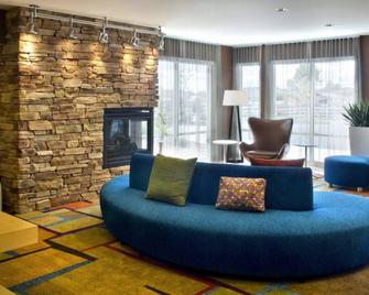 Fairfield Inn & Suites by Marriott Watertown Thousand Islands - Watertown - Soggiorno