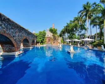 Hotel Hacienda Vista Hermosa - Puente de Ixtla - Pool