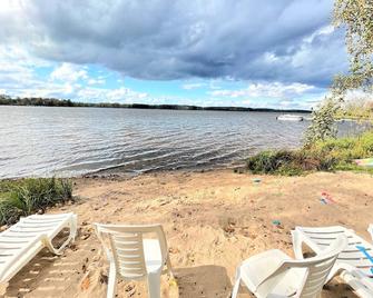 Wild Goose Resort - Canadian | 0 Bed, 1 Bath - Park Falls - Playa