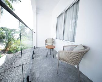 Belena Maldives - Thoddoo - Balcony