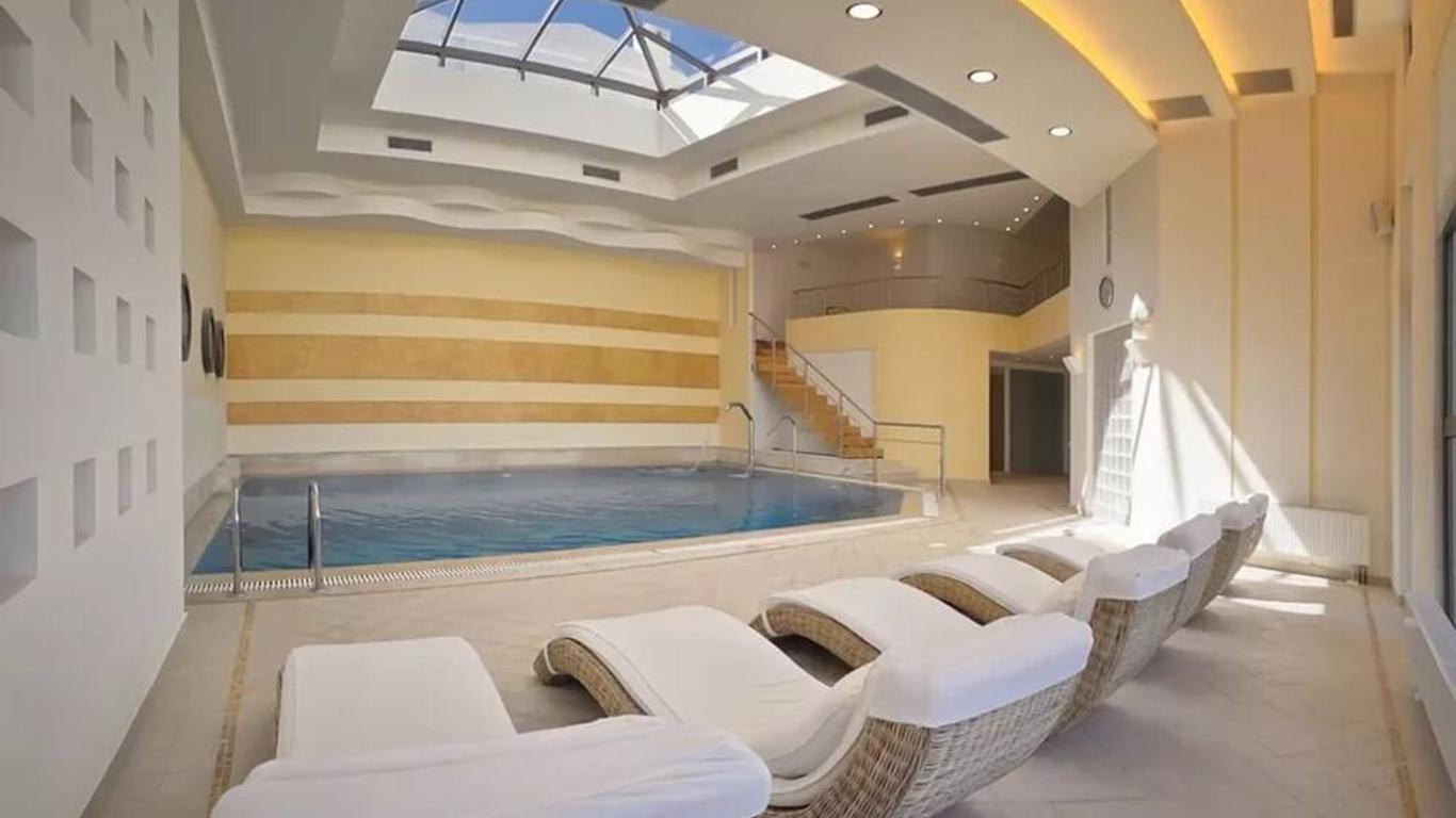 ديلينا ماونتن ريزورت