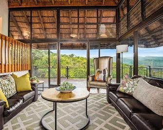 Jozini Tiger Lodge & Spa by Dream Resorts - Jozini - Wohnzimmer