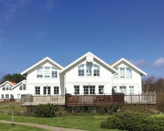 Gorgeous home in Mollösund with kitchen - Mollösund - Edificio