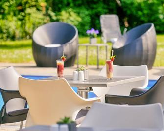 Mercure Hotel Aachen Europaplatz - Aachen - Pool