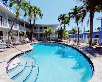 The Jasmine Apartments by Lowkl - Fort Lauderdale - Pool