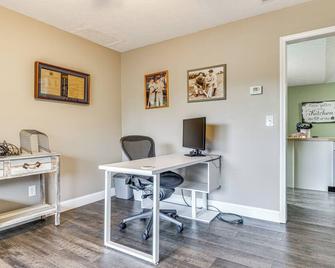 Indianapolis Area Gem Hike, Bike And Gol - Martinsville - Business center