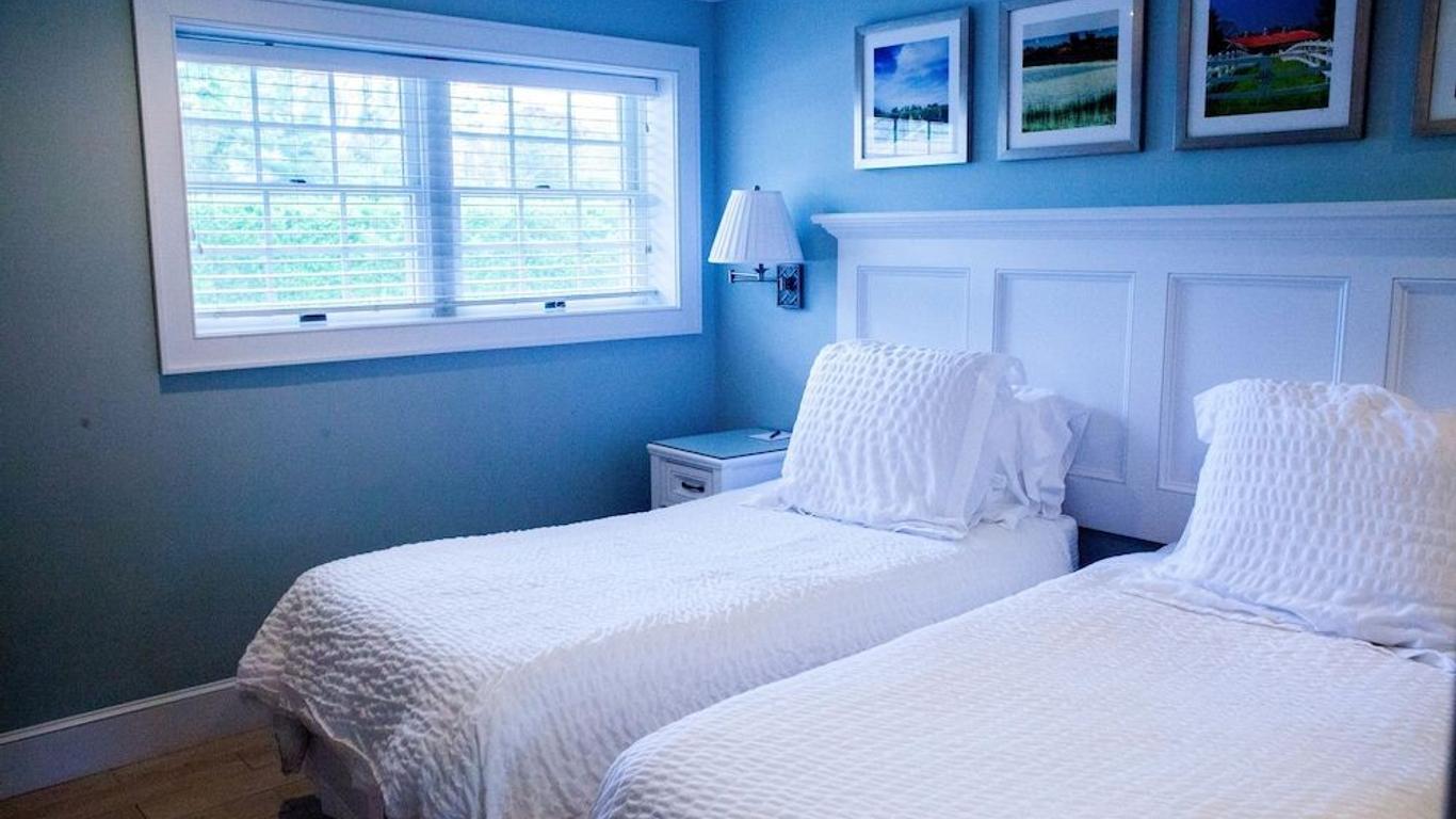 Southampton Village Motel