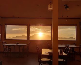 Pension Sunset Coast (Shodoshima) - Tonosho - Restaurante