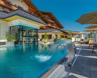 Hotel Post - Kaltenbach - Pool