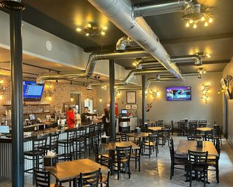 Hotel Whiskey in Pascagoula - Pascagoula - Bar