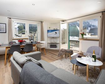Le Panoramic Mont Blanc Apartment - Chamonix All Year - Chamonix - Living room