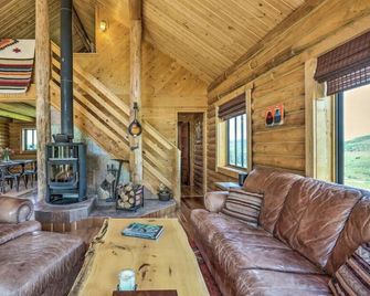 The Writers Retreat: Style & Solitude - Placerville - Sala de estar