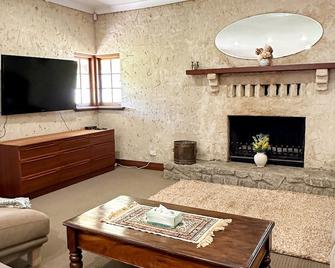 Ardgreian - Safety Bay - Living room