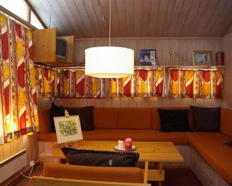 Cabin in meditative oak woods (Neshagen 2) - Øystese - Lounge