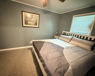 Tranquil 2-bedroom house with AC in charming Blytheville - Blytheville