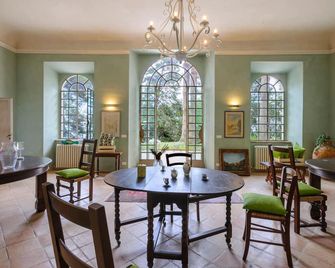 Gorgeous Home In Porto San Giorgio - Porto San Giorgio - Dining room