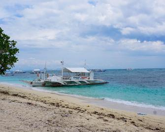 Mabuhay Thresher Dive Resort - Daanbantayan - Strand