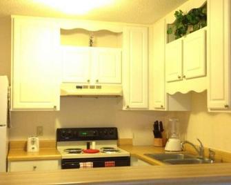 Village by The Gulf - Gulf Shores - Kitchen