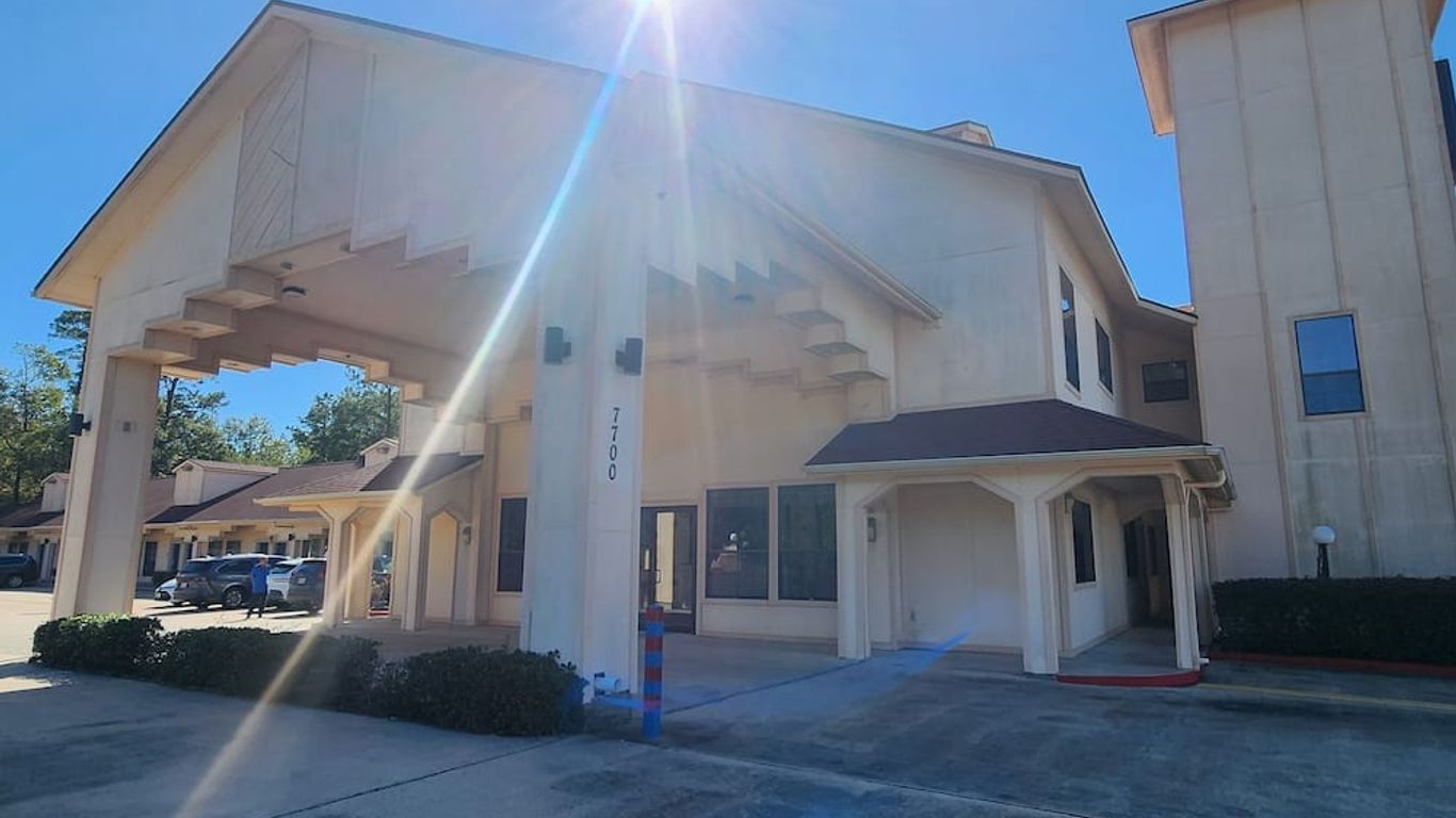 Regency Inn & Suites by Capital O Houston Iah Airport