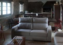 Casa Pacho Apartamentos Rurales - Luarca - Living room