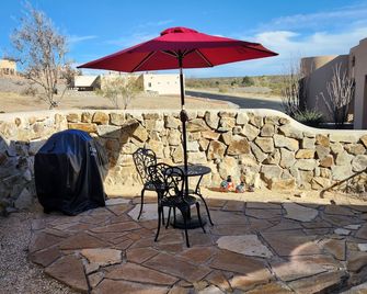 Casita at the SDR Golf course @ the Turtleback Resort - Elephant Butte - Patio