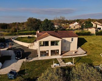 Chambre & Table d'hotes Nontron - Le clos de Rapevache - Нонтрон - Будівля