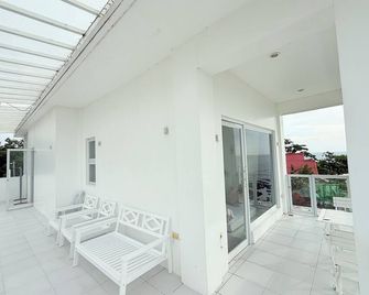 Chateau Du Soleil - San Fernando - Balkon