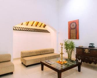 Ambasewana Mansion - Matara