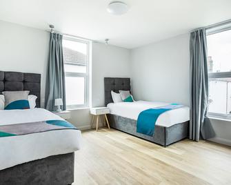 OYO Studiotel Great Yarmouth - Modern Hotel Apartments - Great Yarmouth - Bedroom