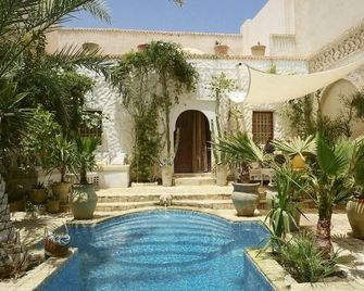 Riad Dar El Caid - Palais XIII Siecle - Tozeur - Pool