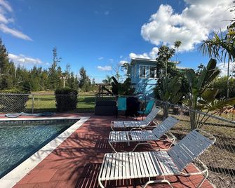 Glamping in pine island, Charming 1-bedroom cabin in welcoming Saint James City - Saint James City