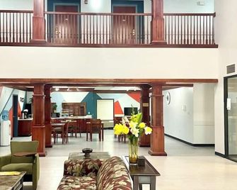 Grand Vista Hotel and Suites - Vonore - Lobby