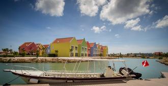 Courtyard by Marriott Bonaire Dive Resort - Kralendijk - Piscina