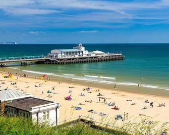 ibis Styles Bournemouth - Bournemouth - Beach