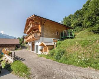 Innergasserhof Ferienwohnung Edelweiss - San Martino in Passiria - Building