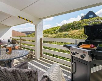 6 person holiday home in Ringkøbing-By Traum - Ringkøbing