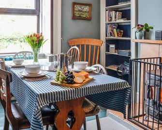 2 bedroom accommodation in Borgue, near Kirkcudbright - Gatehouse of Fleet - Dining room