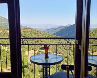 Dione by Open City - Dimitsana - Balkon