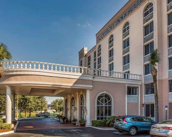 Comfort Inn and Suites Lakeland - Lakeland - Building