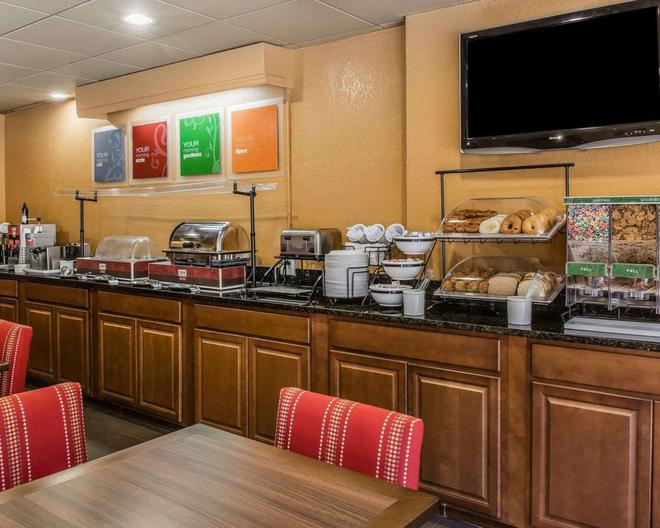 Comfort Inn And Suites Lakeland 111 2 0 0 Lakeland Hotel